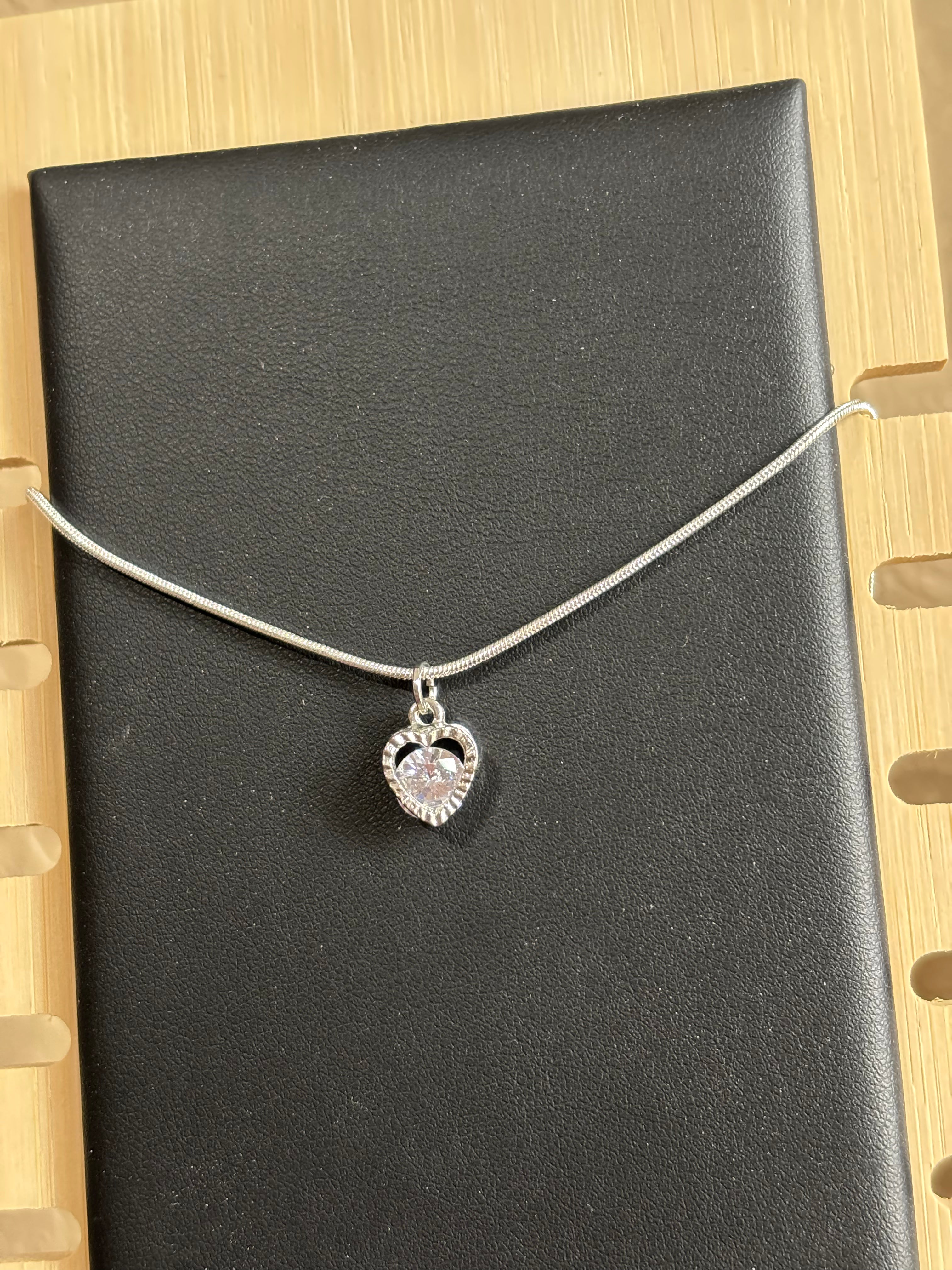 Sliver heart necklace